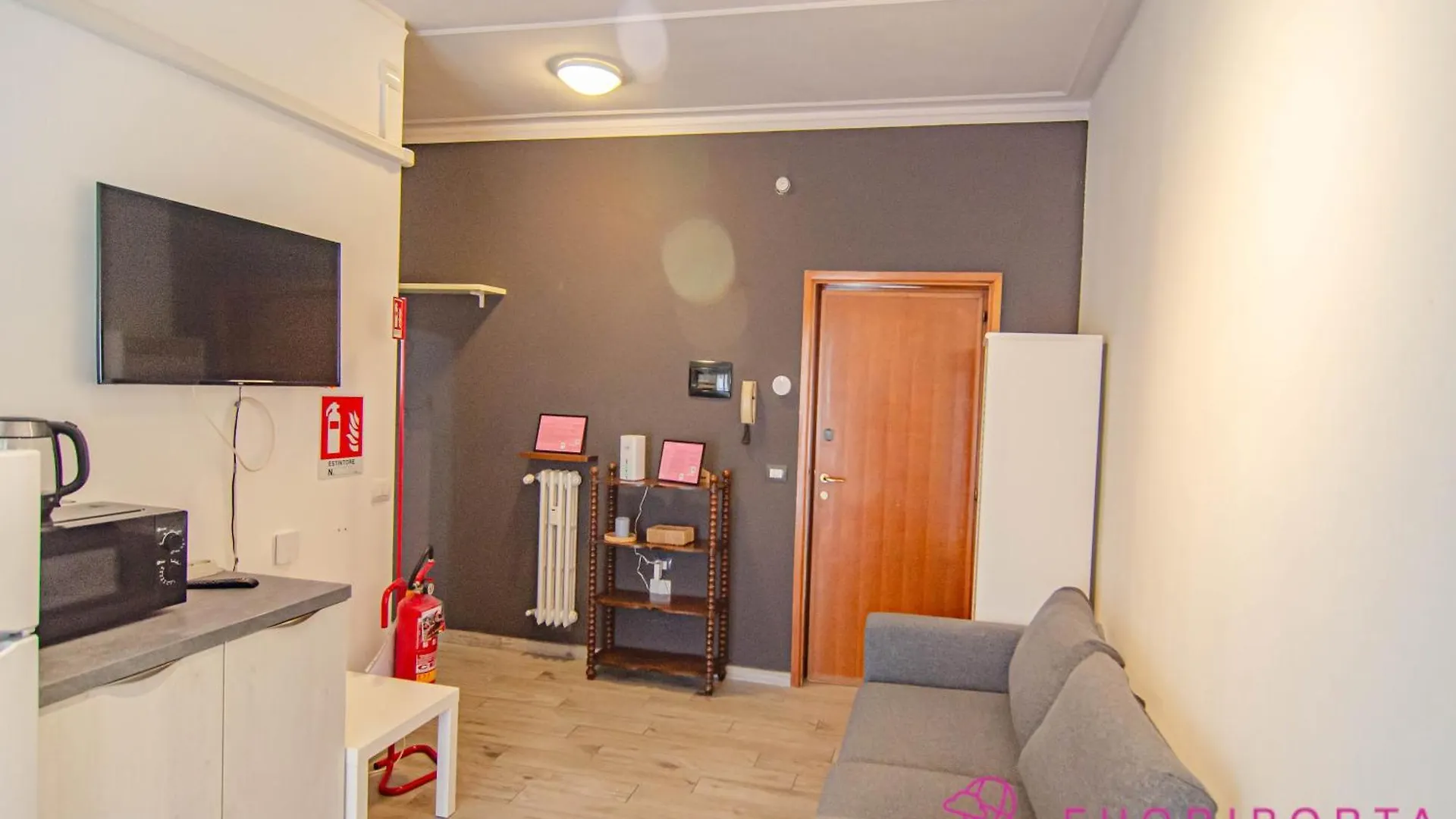 Casa Di Stefania contacts